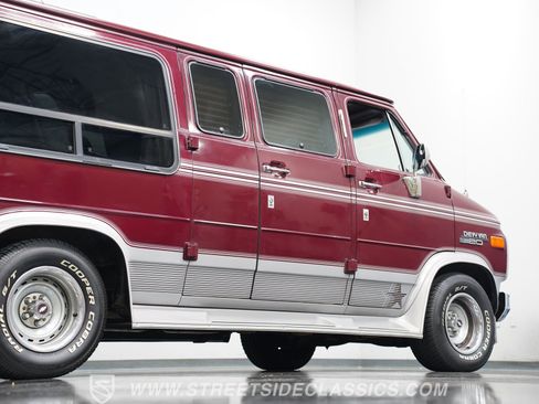 Used 1990 Chevrolet G20 image 26