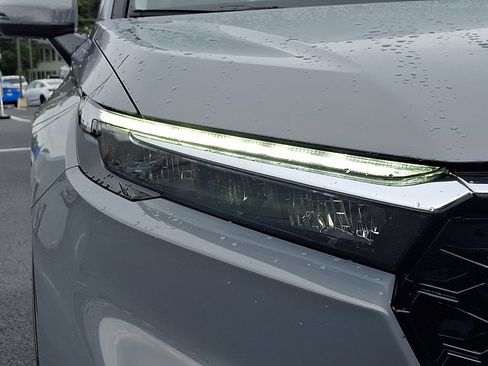Used 2023 Honda CR-V EX image 9