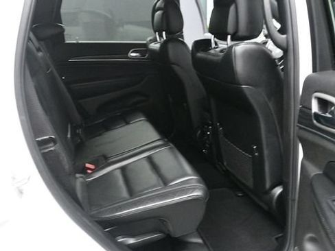 Used 2020 Jeep Grand Cherokee Limited AWD/4WD image 17