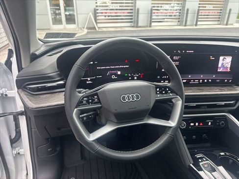 Used 2025 Audi Q5 Prestige AWD/4WD image 18