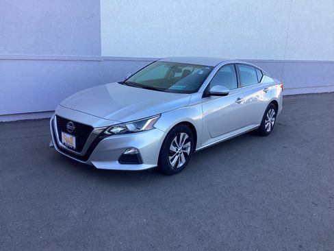 Used 2020 Nissan Altima 2.5 S image 25