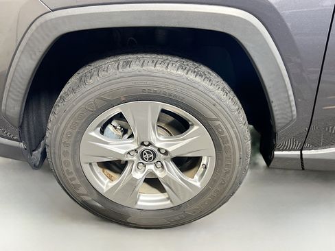 Used 2024 Toyota RAV4 XLE w/ Convenience Package image 13