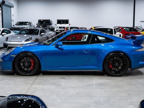 Used 2016 Porsche 911 GT3 w/ Sound Package Plus image 3