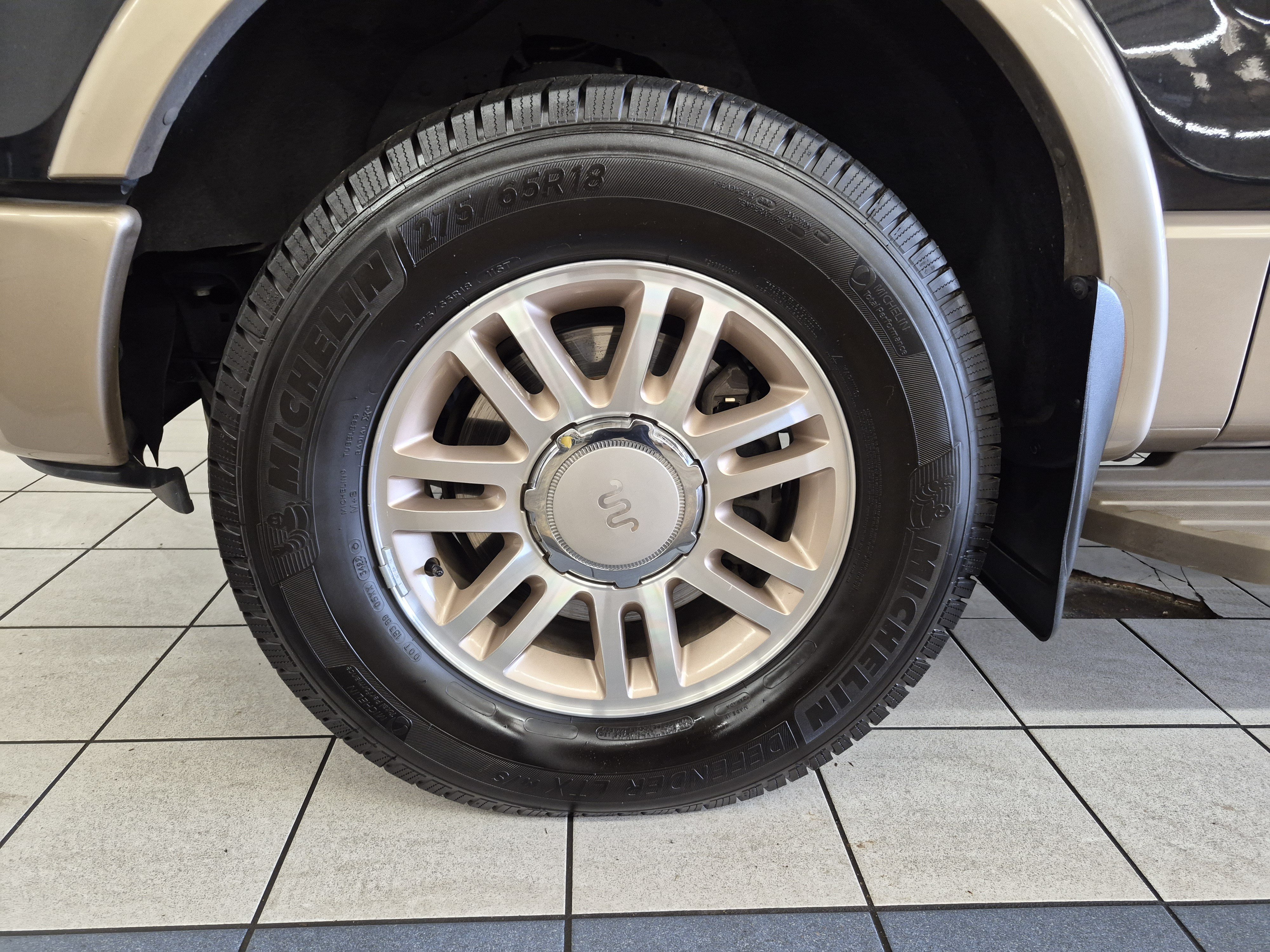 Used 2014 Ford F150 King Ranch w/ King Ranch Luxury Package AWD/4WD image 9