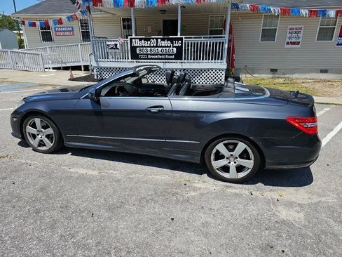 Used 2011 Mercedes-Benz E 550 Cabriolet w/ Premium 1 Pkg image 4