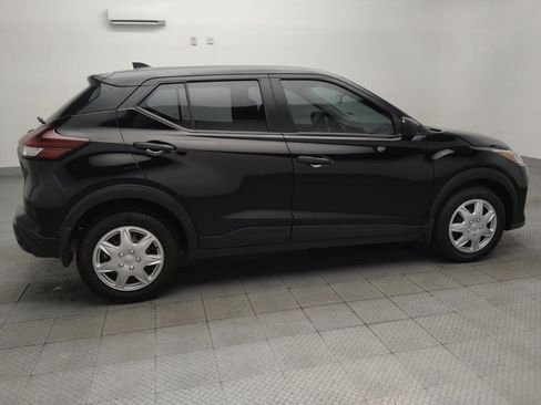 Used 2024 Nissan Kicks S FWD image 10
