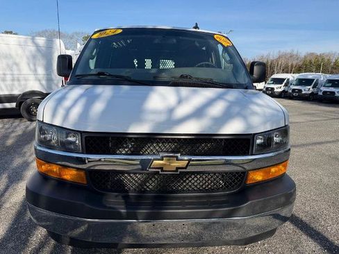 Used 2024 Chevrolet Express 2500 w/ Driver Convenience Package RWD image 2