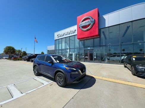 Used 2023 Nissan Rogue S image 1