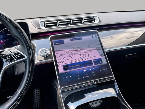 Used 2025 Mercedes-Benz S 580 4MATIC Sedan image 6