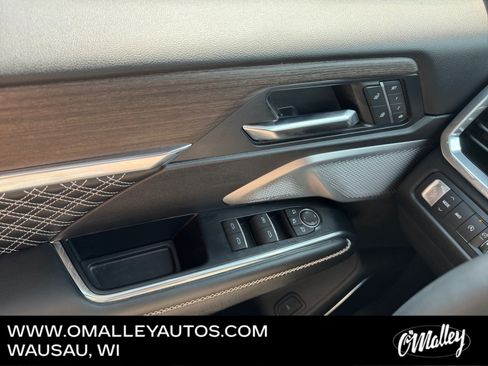Used 2024 GMC Acadia Denali w/ Super Cruise Package AWD/4WD image 19