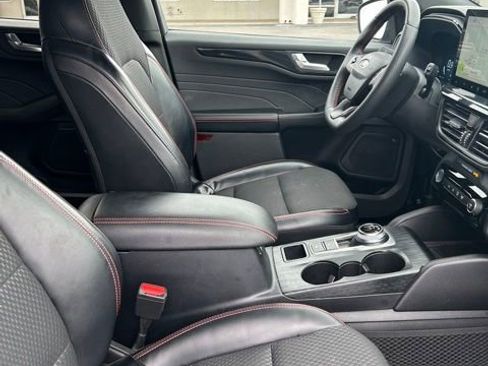 Used 2023 Ford Escape ST-Line Select w/ Tech Pack #2 AWD/4WD image 10
