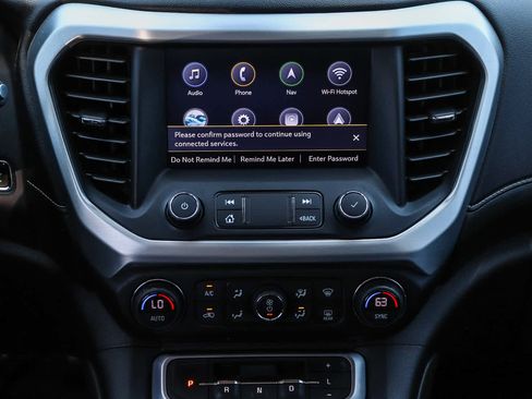 Used 2020 GMC Acadia SLT w/ Driver Alert Package II FWD image 13