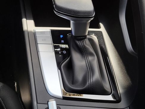 New 2026 Hyundai Elantra SE FWD image 19