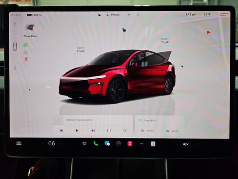 Used 2026 Tesla Model Y Long Range AWD/4WD image 8
