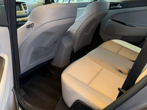 Used 2018 Hyundai Tucson SEL FWD image 9