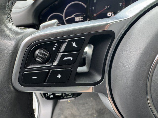 Used 2019 Porsche Cayenne AWD/4WD image 30