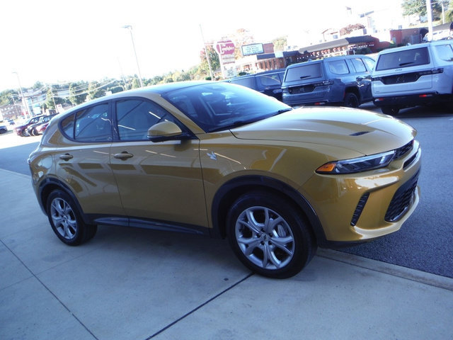 Used 2024 Dodge Hornet R/T Plus AWD/4WD image 15