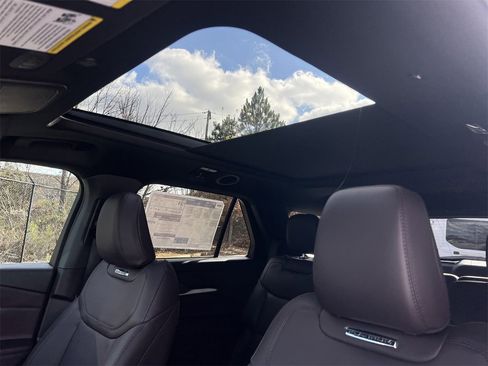 New 2026 Ford Explorer Platinum image 14