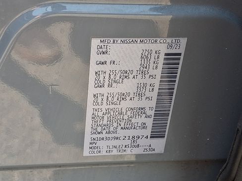Certified 2024 Nissan Pathfinder Platinum w/ Black Appearance Package AWD/4WD image 27