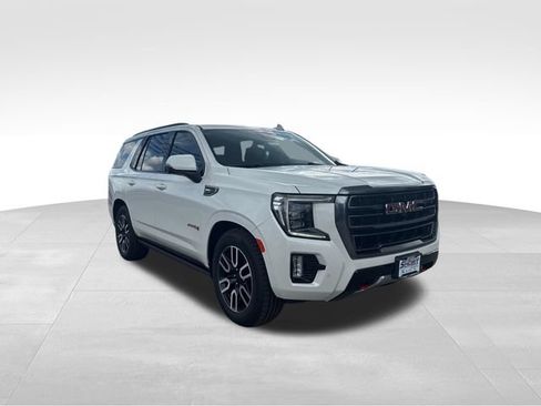 Used 2023 GMC Yukon AT4 w/ AT4 Premium Plus Package AWD/4WD image 3