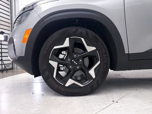 Certified 2024 Kia Seltos EX FWD image 14