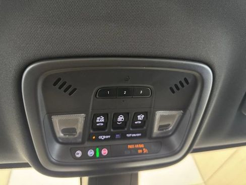 Used 2023 Chevrolet Traverse Premier w/ LPO, Floor Liner Package AWD/4WD image 26