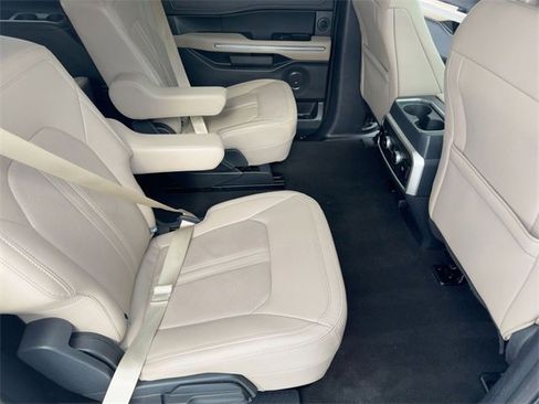 Used 2024 Ford Expedition Max Limited image 30