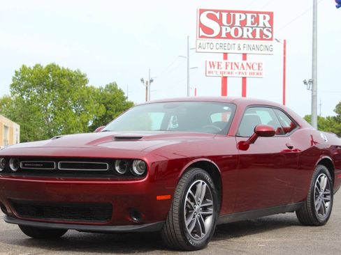 Used 2019 Dodge Challenger SXT w/ Cold Weather Group AWD/4WD image 7