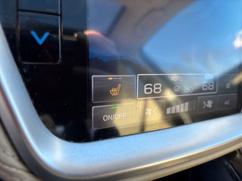 Used 2021 Subaru Outback Premium image 32