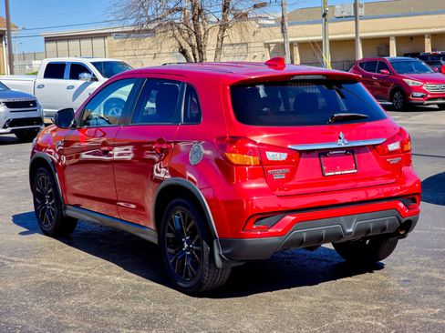 Used 2019 Mitsubishi Outlander Sport ES FWD image 13