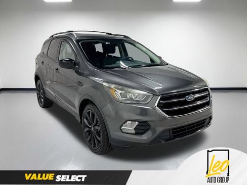 Used 2017 Ford Escape SE w/ Equipment Group 201A AWD/4WD image 5