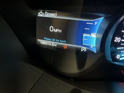 Used 2020 Ford Fusion SE FWD image 11
