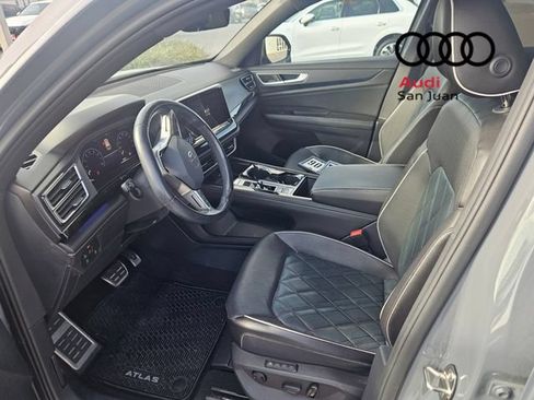 Used 2024 Volkswagen Atlas Cross Sport SEL Premium R-Line AWD/4WD image 13