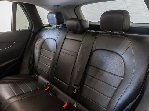 Used 2021 Mercedes-Benz GLC 300 4MATIC w/ Premium Package image 27