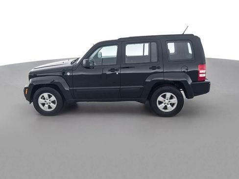 Used 2012 Jeep Liberty Sport AWD/4WD image 8