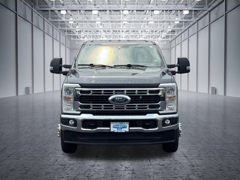 Used 2024 Ford F350 XLT AWD/4WD image 13