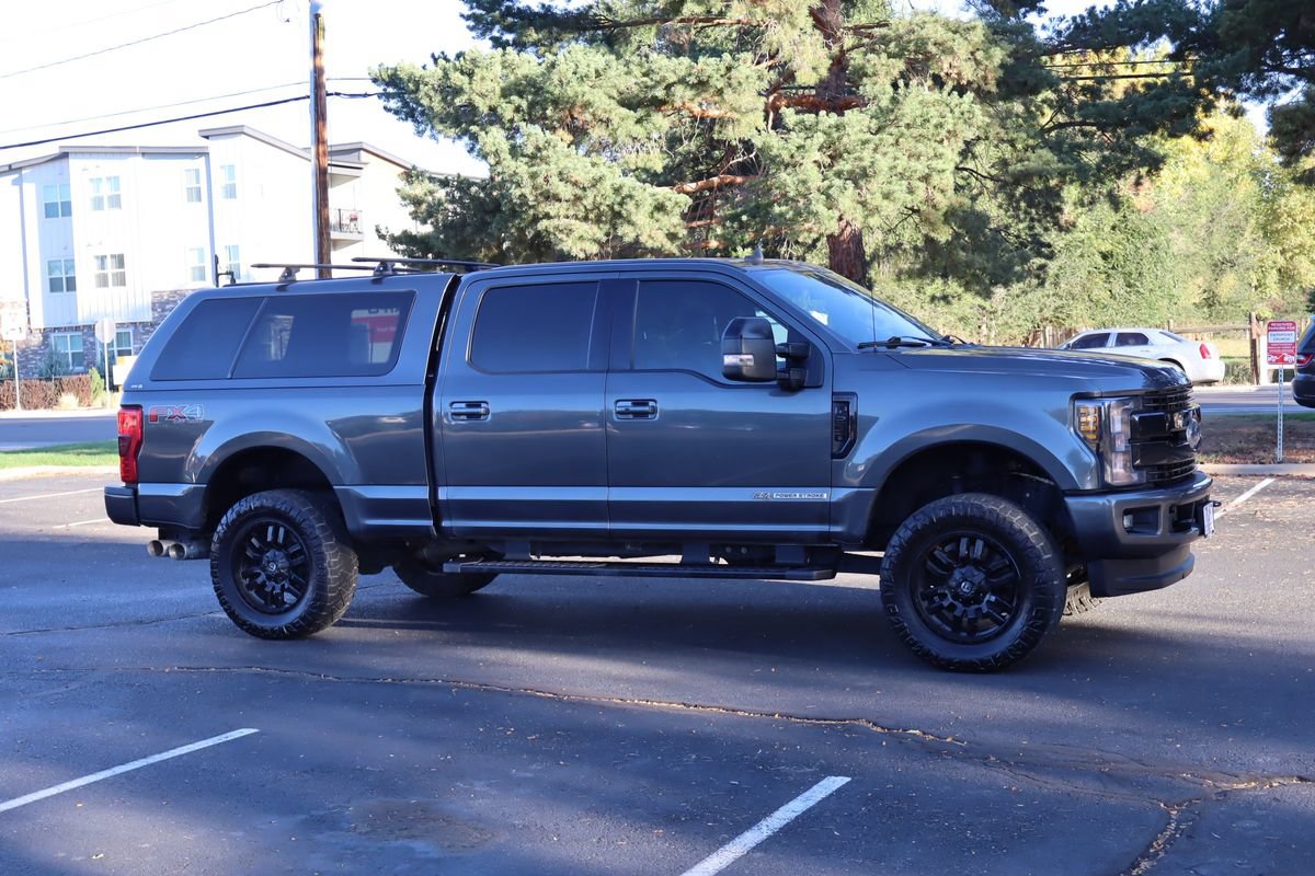 Used 2019 Ford F250 Lariat w/ Lariat Ultimate Package AWD/4WD image 2