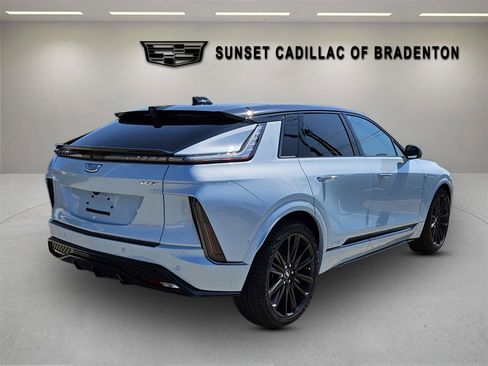 New 2026 Cadillac Lyriq V image 7