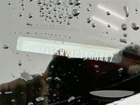 Used 2012 Nissan Juke SL image 32