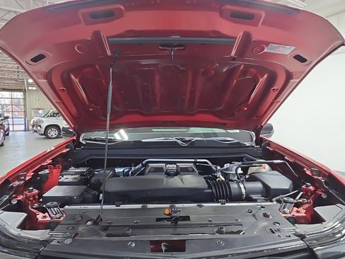 Used 2023 Chevrolet Colorado Trail Boss w/ Technology Package image 46