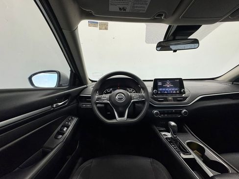 Used 2022 Nissan Altima 2.5 SV FWD image 22