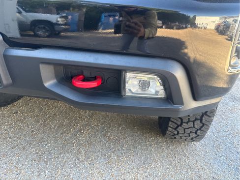 Used 2021 Chevrolet Silverado 1500 LT Trail Boss image 12