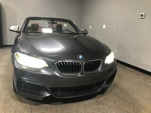 Used 2015 BMW M235i Convertible image 15