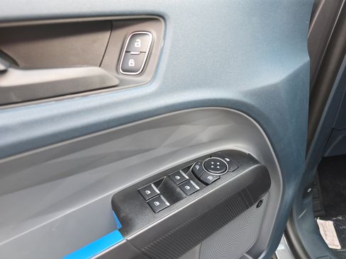 New 2025 Ford Maverick Lobo image 17