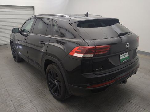 Used 2022 Volkswagen Atlas Cross Sport SE FWD image 5
