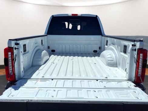 Used 2024 Ford F250 Lariat w/ Chrome Package AWD/4WD image 21