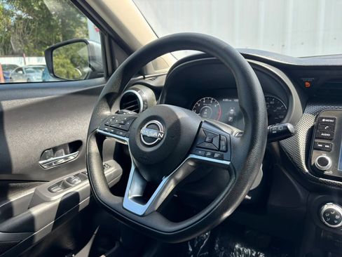 Used 2024 Nissan Kicks SV FWD image 13