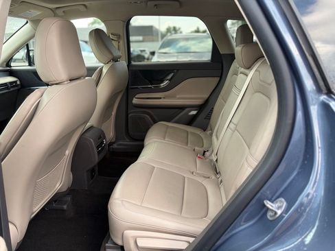 Used 2022 Lincoln Corsair AWD w/ Premium Package image 15
