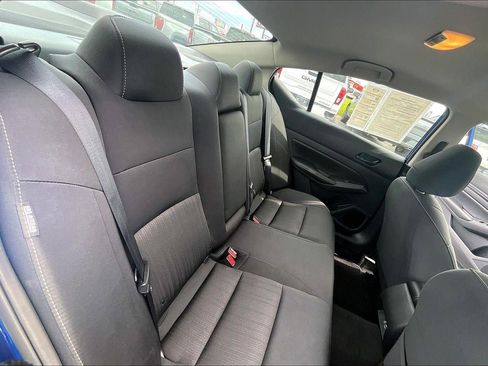 Used 2025 Nissan Altima 2.5 SV FWD image 24