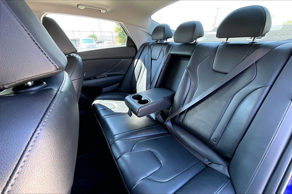 Used 2024 Hyundai Elantra Limited FWD image 31